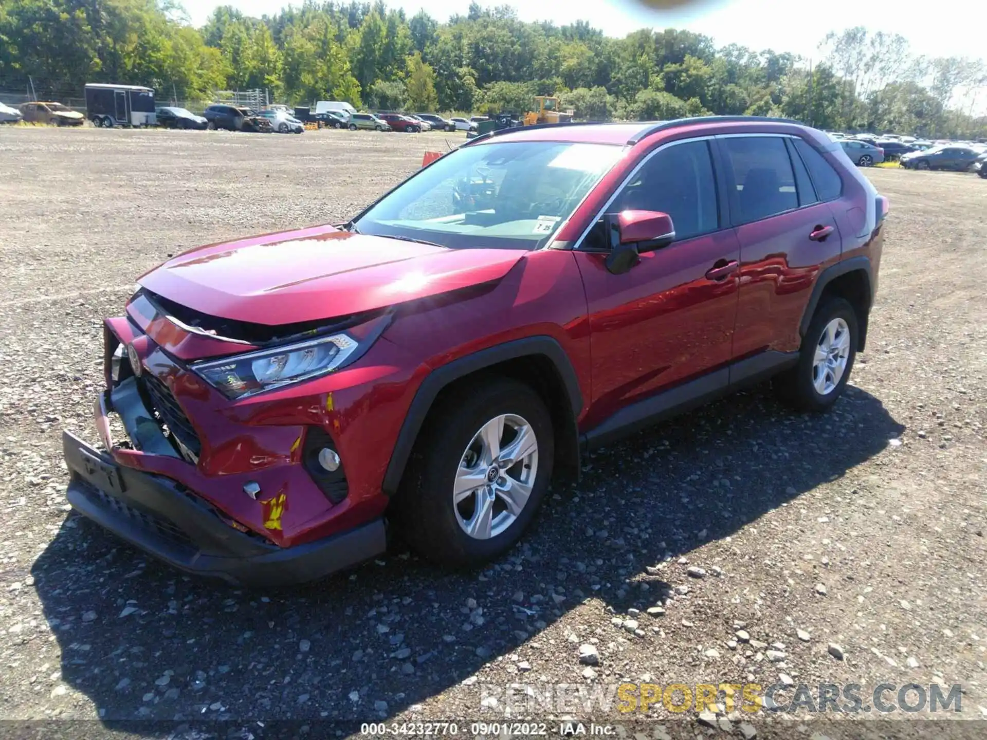 2 Photograph of a damaged car 2T3P1RFVXLW127583 TOYOTA RAV4 2020