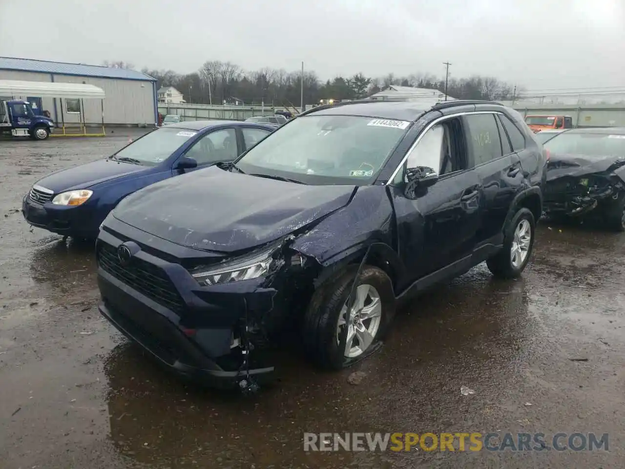 2 Photograph of a damaged car 2T3P1RFVXLW130368 TOYOTA RAV4 2020