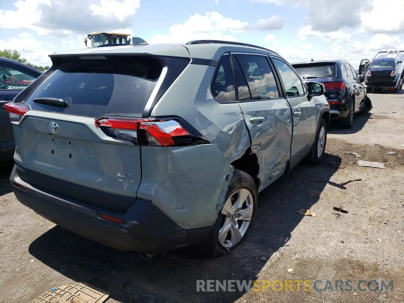 4 Photograph of a damaged car 2T3P1RFVXLW130547 TOYOTA RAV4 2020