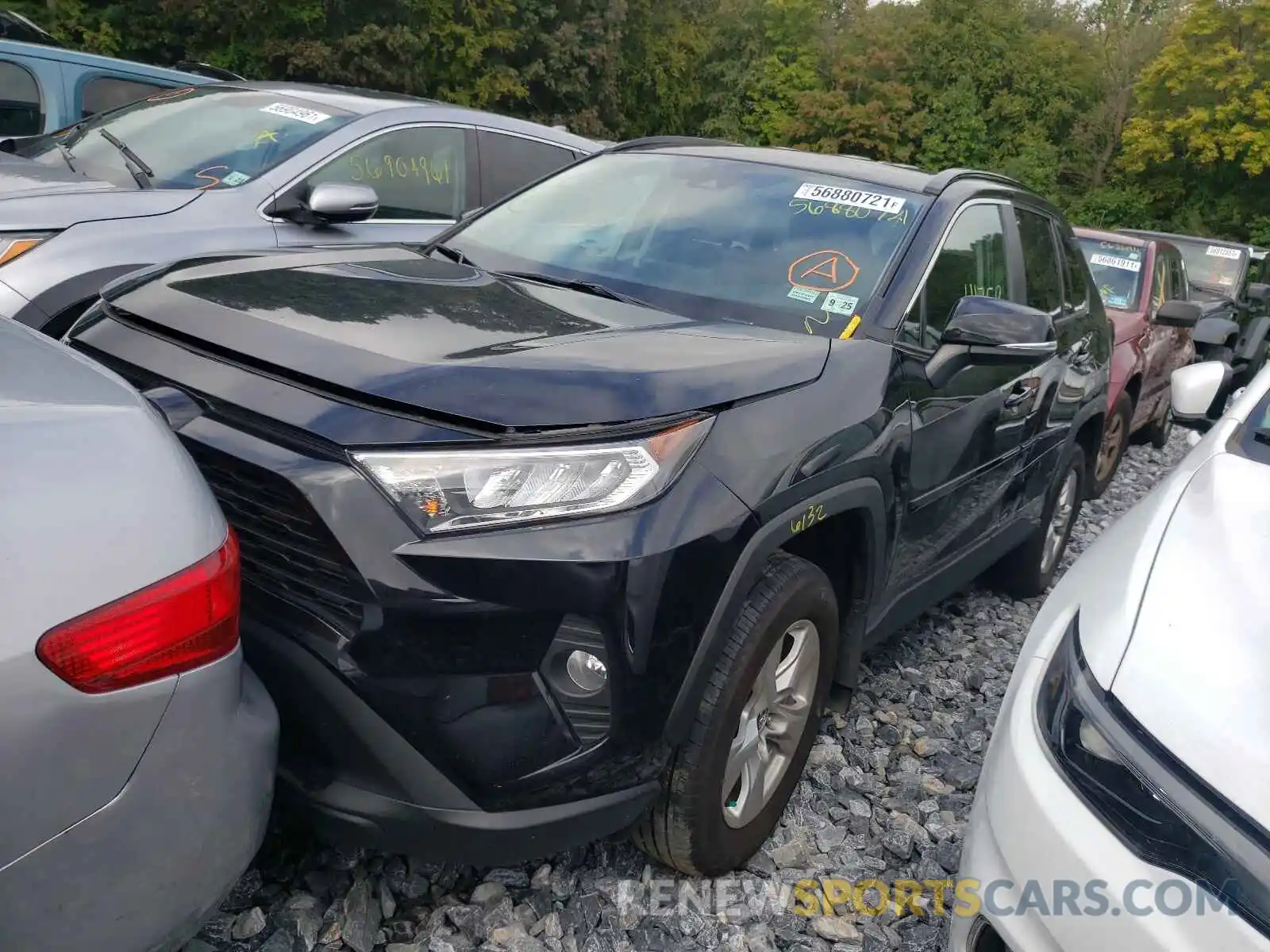 2 Photograph of a damaged car 2T3P1RFVXLW135845 TOYOTA RAV4 2020