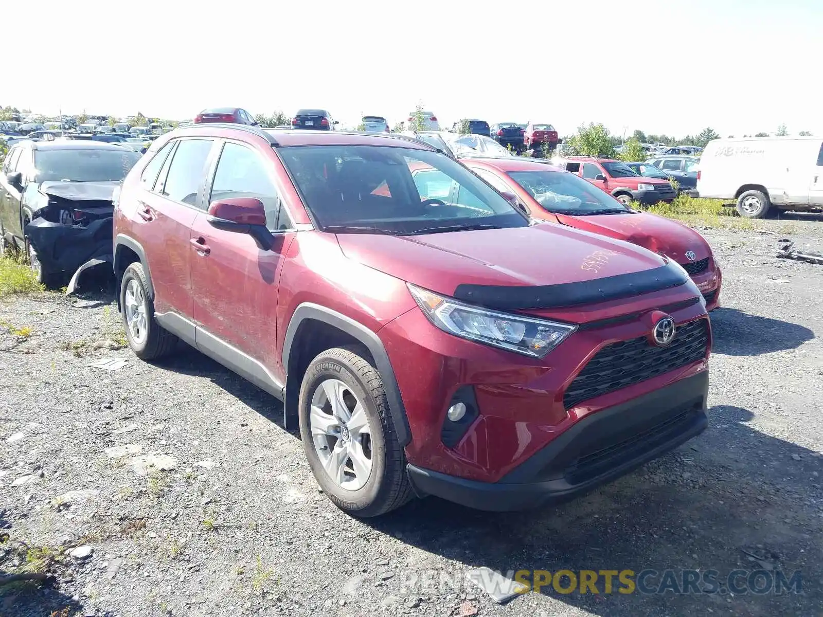 1 Photograph of a damaged car 2T3R1RFV0LC071020 TOYOTA RAV4 2020