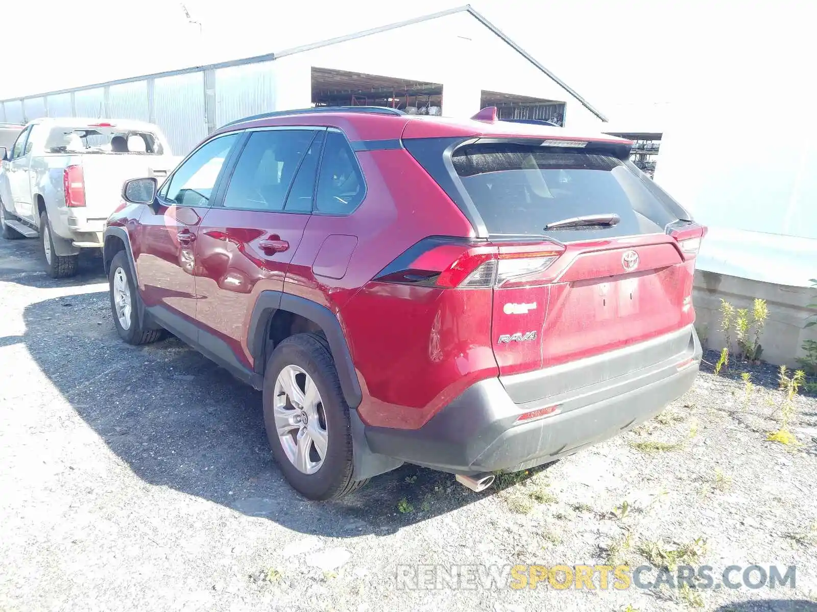 3 Photograph of a damaged car 2T3R1RFV0LC071020 TOYOTA RAV4 2020