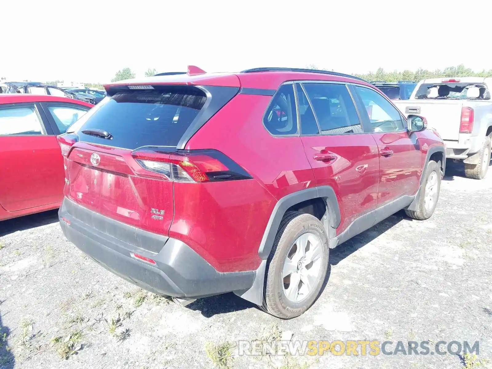 4 Photograph of a damaged car 2T3R1RFV0LC071020 TOYOTA RAV4 2020