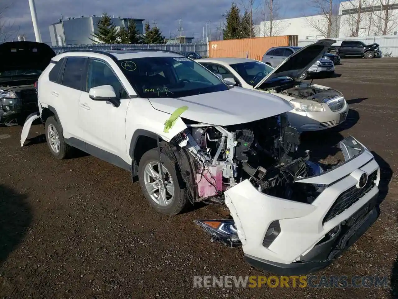 1 Photograph of a damaged car 2T3R1RFV0LW101342 TOYOTA RAV4 2020