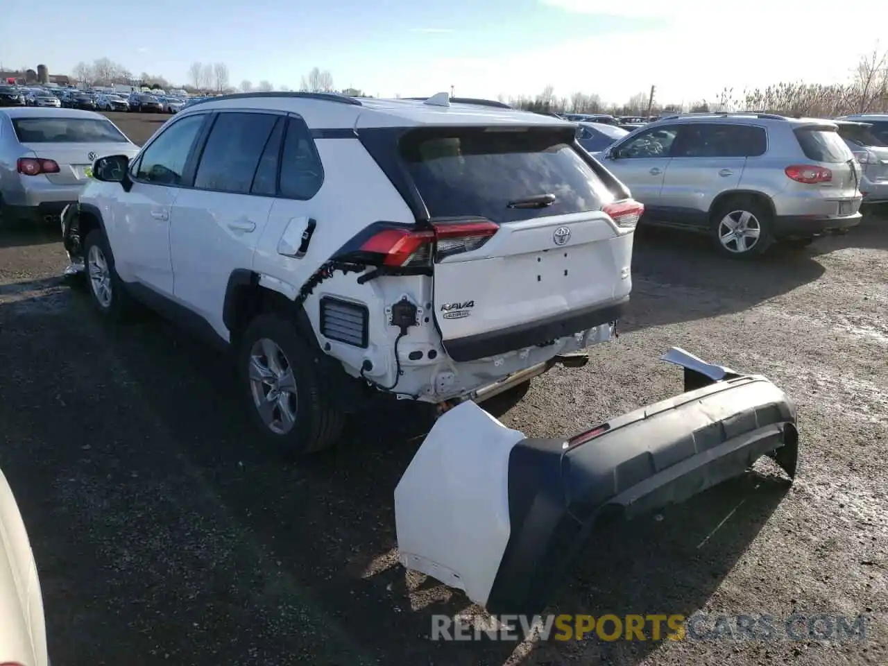 3 Photograph of a damaged car 2T3R1RFV0LW101342 TOYOTA RAV4 2020