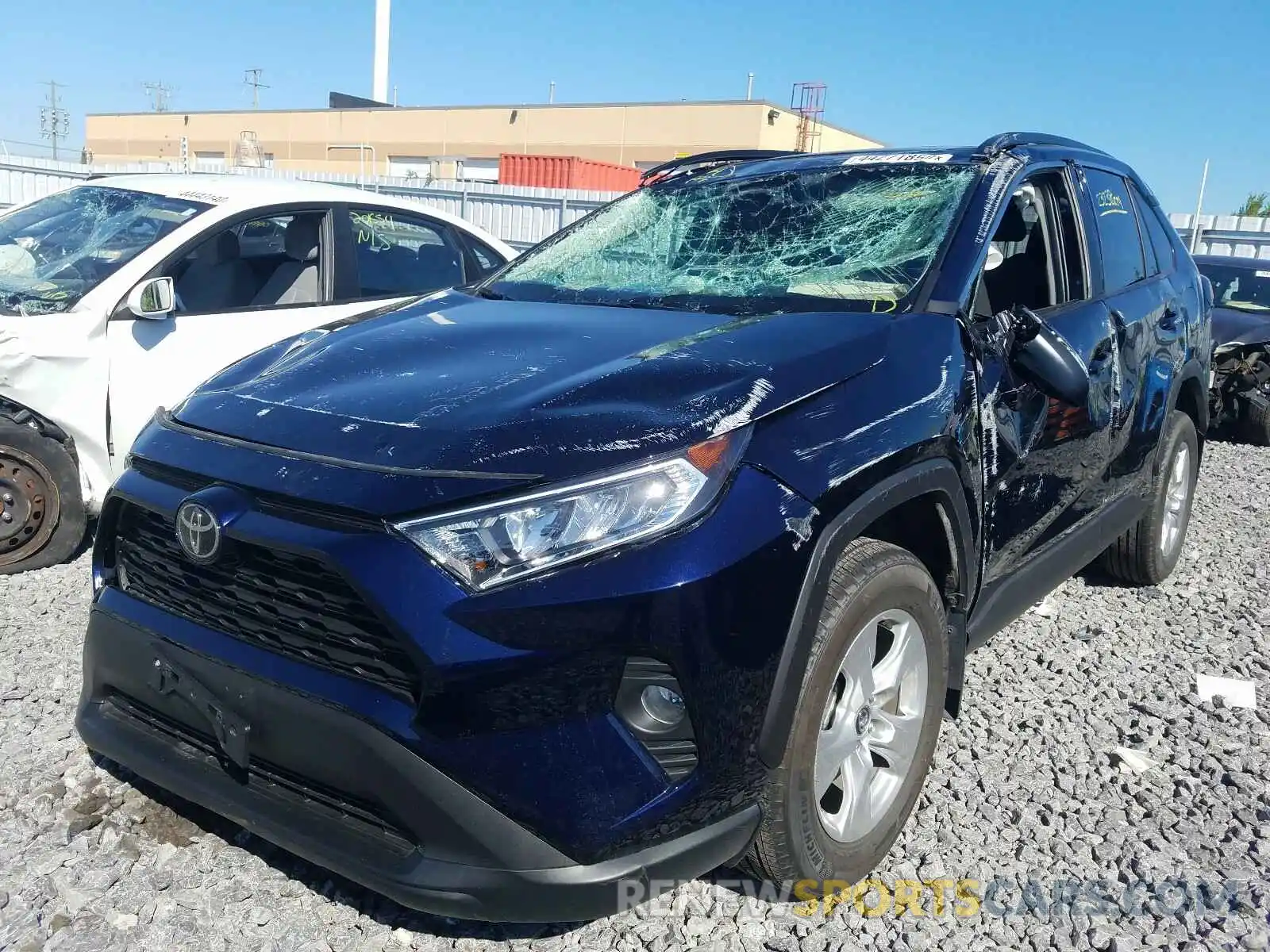 2 Photograph of a damaged car 2T3R1RFV2LC076896 TOYOTA RAV4 2020