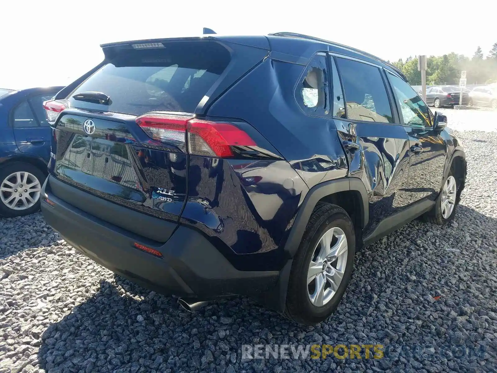 4 Photograph of a damaged car 2T3R1RFV2LC076896 TOYOTA RAV4 2020