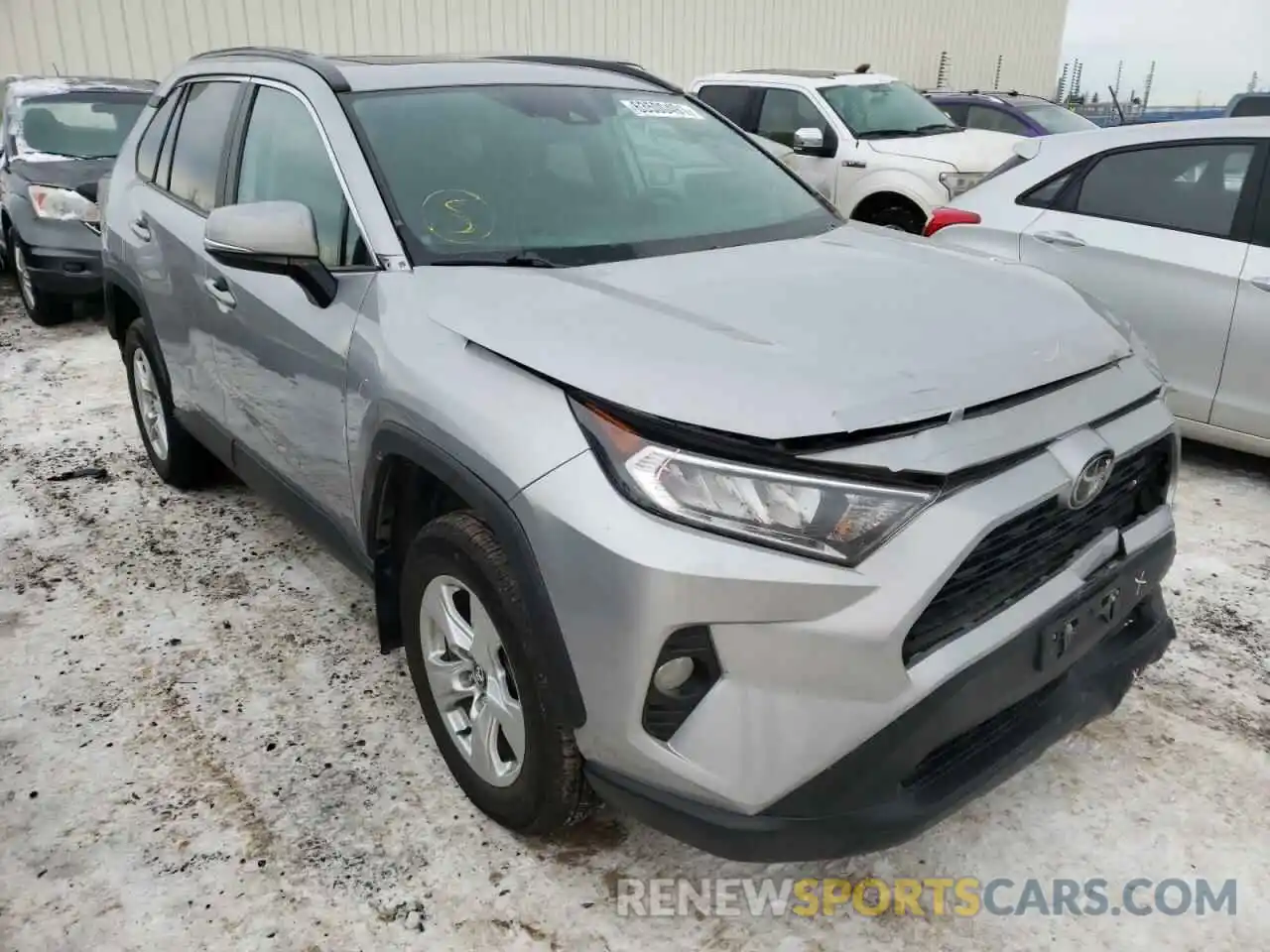 1 Photograph of a damaged car 2T3R1RFV4LC067018 TOYOTA RAV4 2020