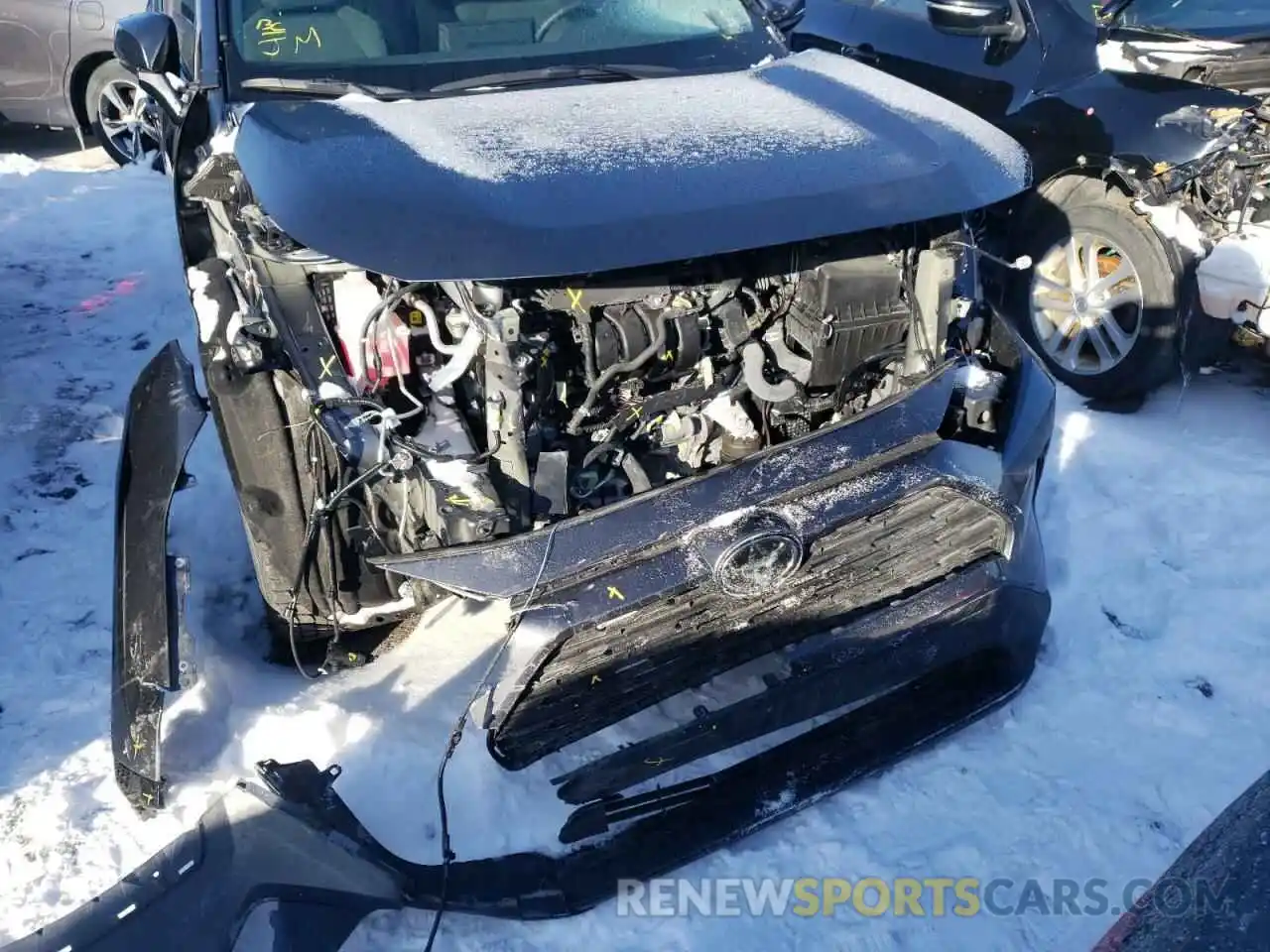 9 Photograph of a damaged car 2T3R1RFV8LC105530 TOYOTA RAV4 2020