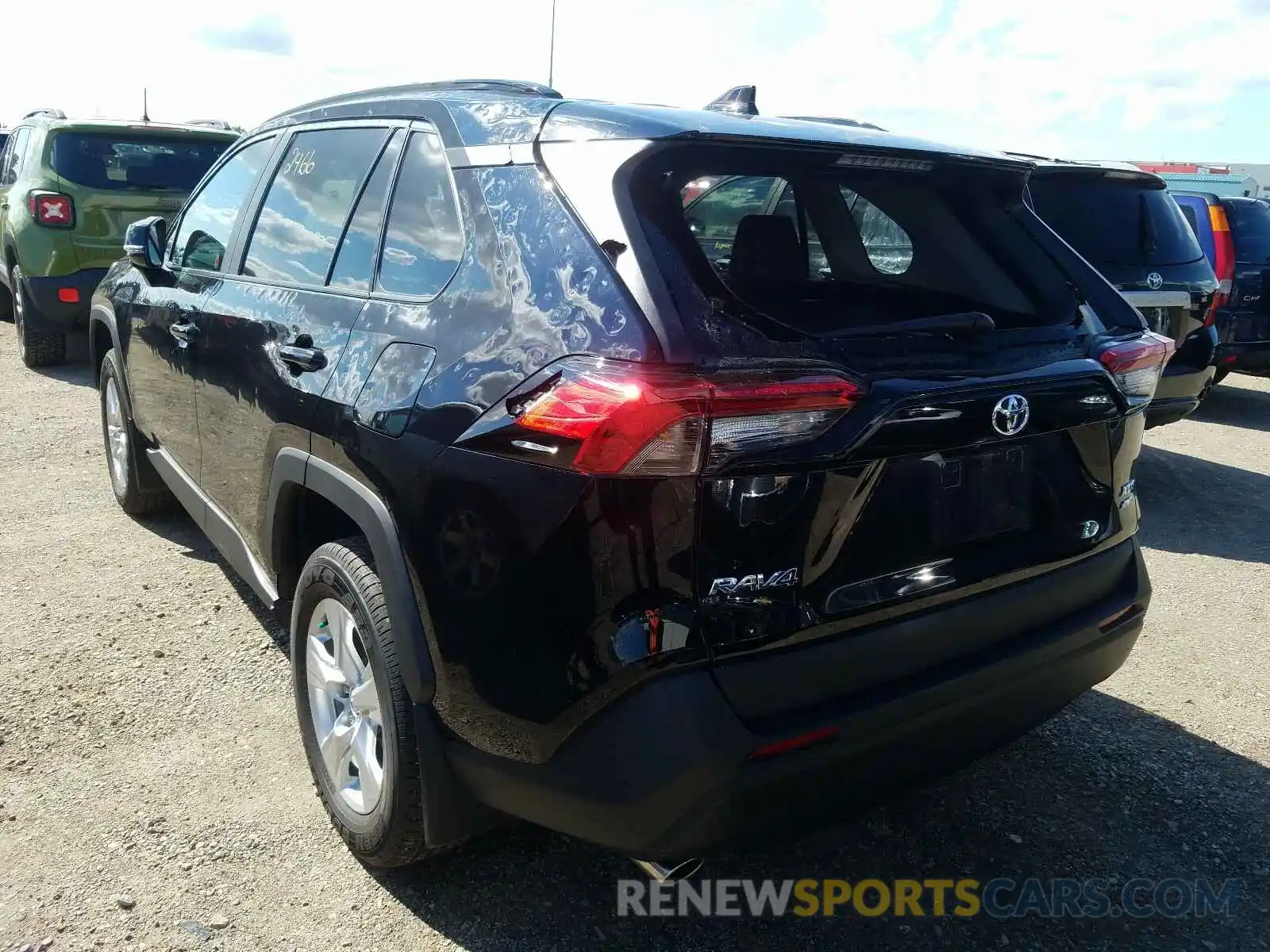 3 Photograph of a damaged car 2T3R1RFVXLW107956 TOYOTA RAV4 2020