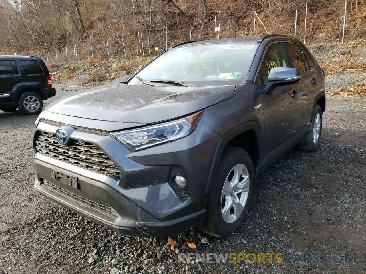 2 Photograph of a damaged car 2T3R6RFV4LW001259 TOYOTA RAV4 2020