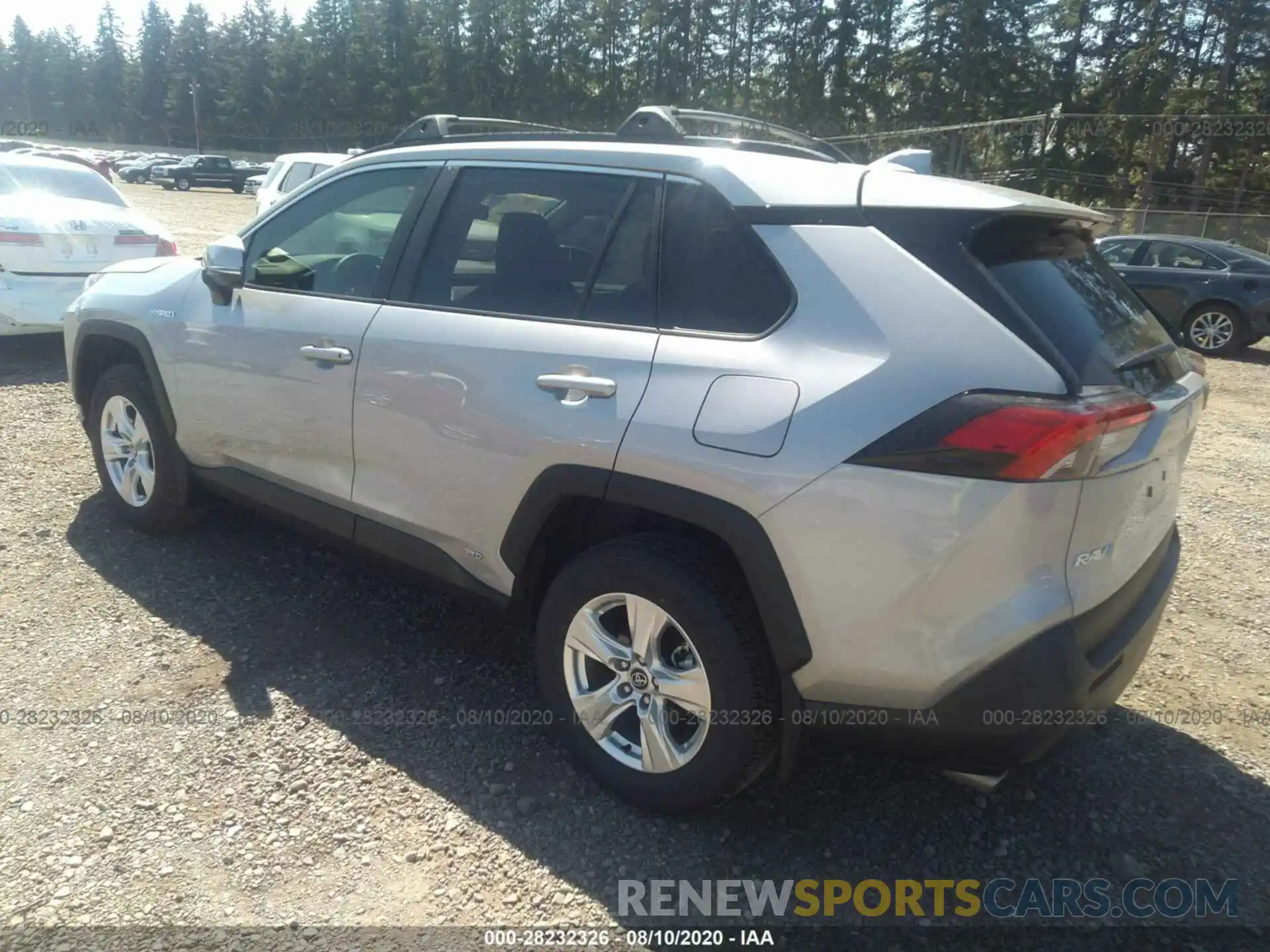 3 Photograph of a damaged car 2T3RWRFV0LW047106 TOYOTA RAV4 2020