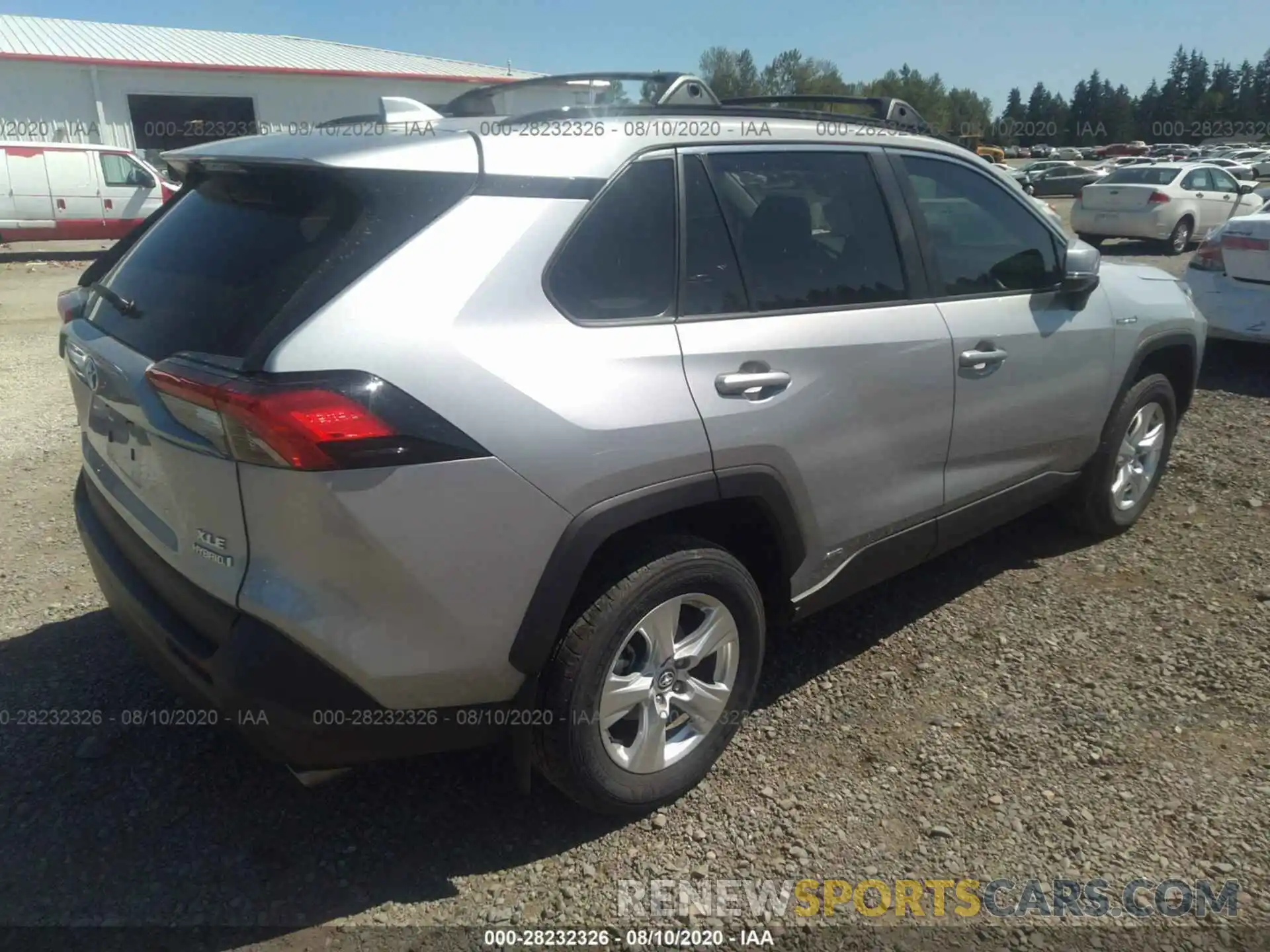 4 Photograph of a damaged car 2T3RWRFV0LW047106 TOYOTA RAV4 2020