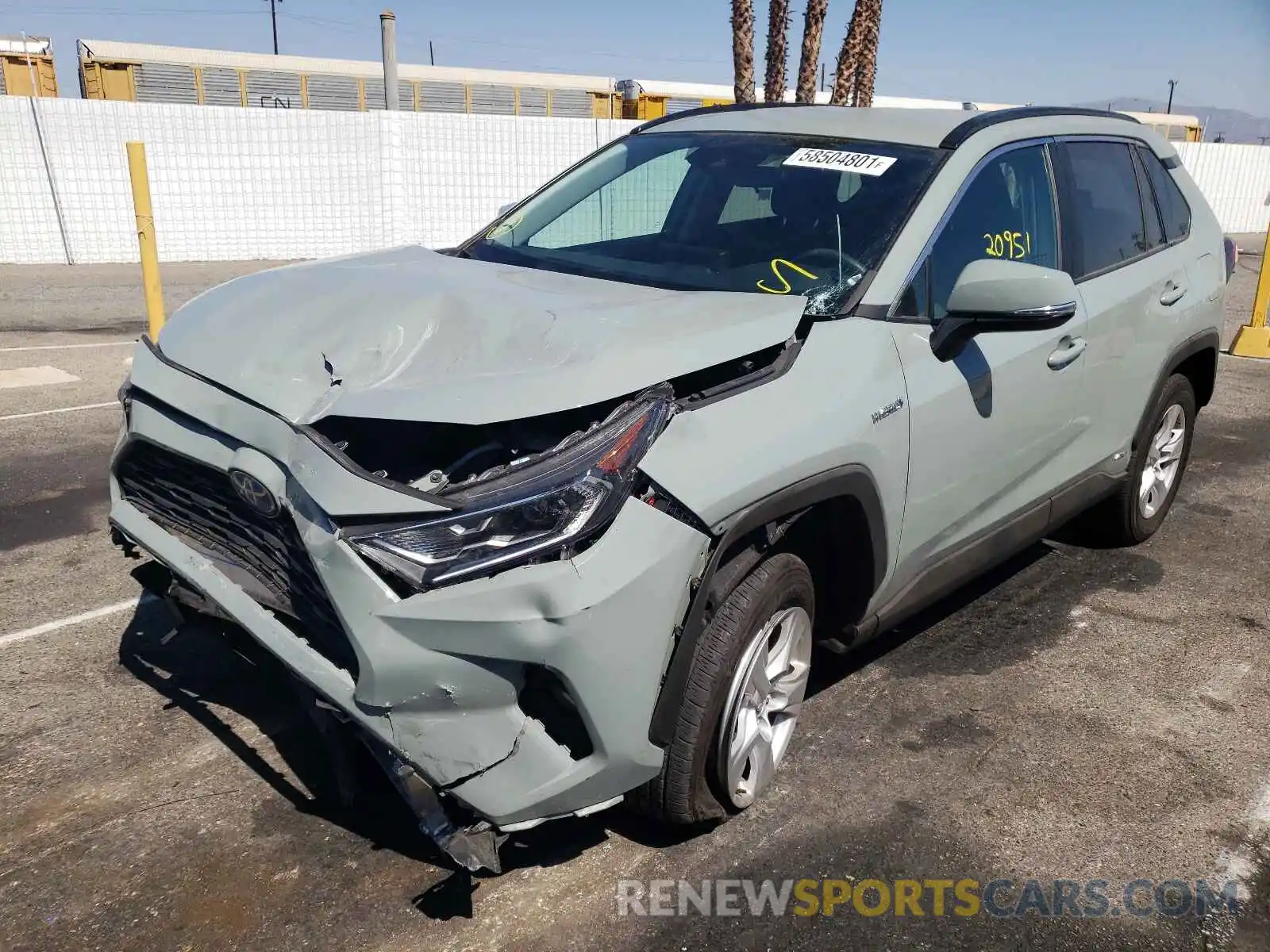 2 Photograph of a damaged car 2T3RWRFV0LW047154 TOYOTA RAV4 2020