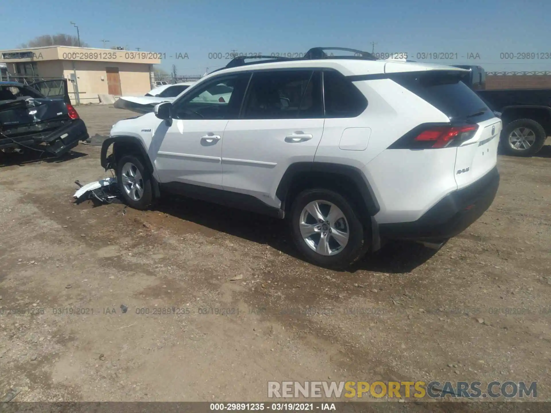 3 Photograph of a damaged car 2T3RWRFV0LW053620 TOYOTA RAV4 2020