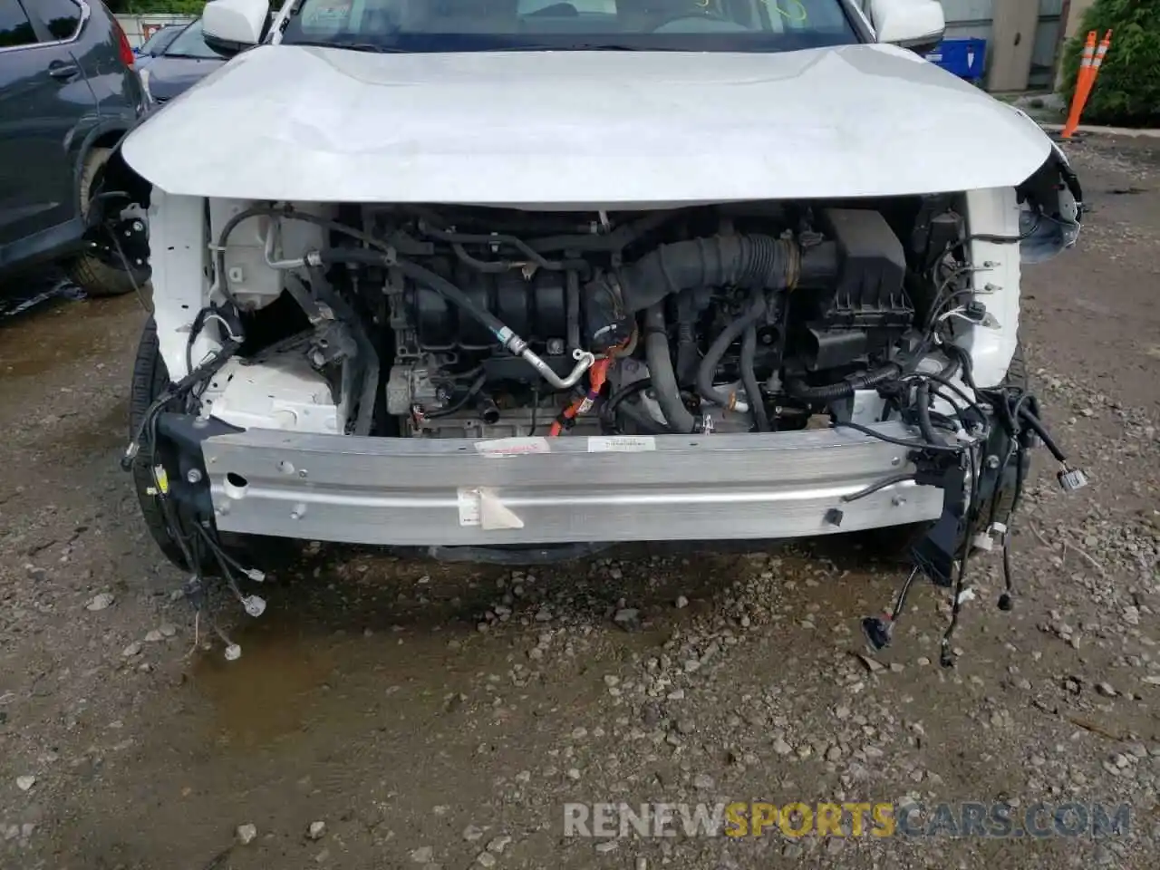 9 Photograph of a damaged car 2T3RWRFV0LW056212 TOYOTA RAV4 2020