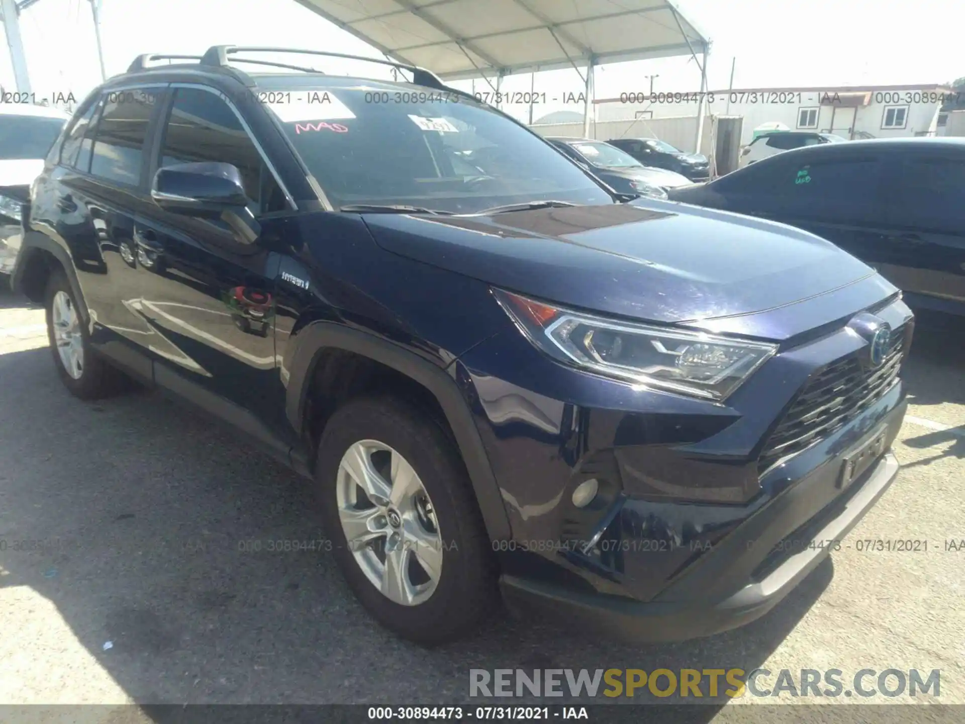 1 Photograph of a damaged car 2T3RWRFV0LW059059 TOYOTA RAV4 2020