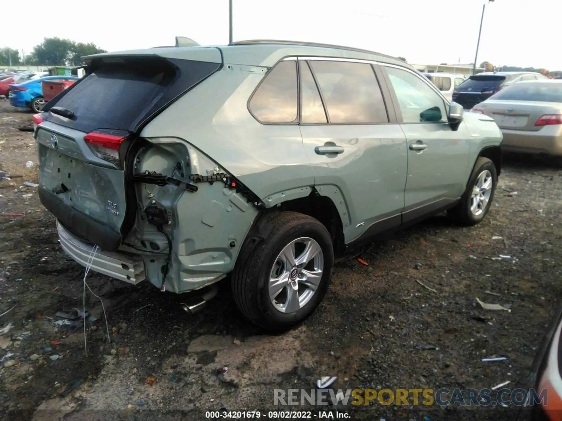 4 Photograph of a damaged car 2T3RWRFV0LW063077 TOYOTA RAV4 2020