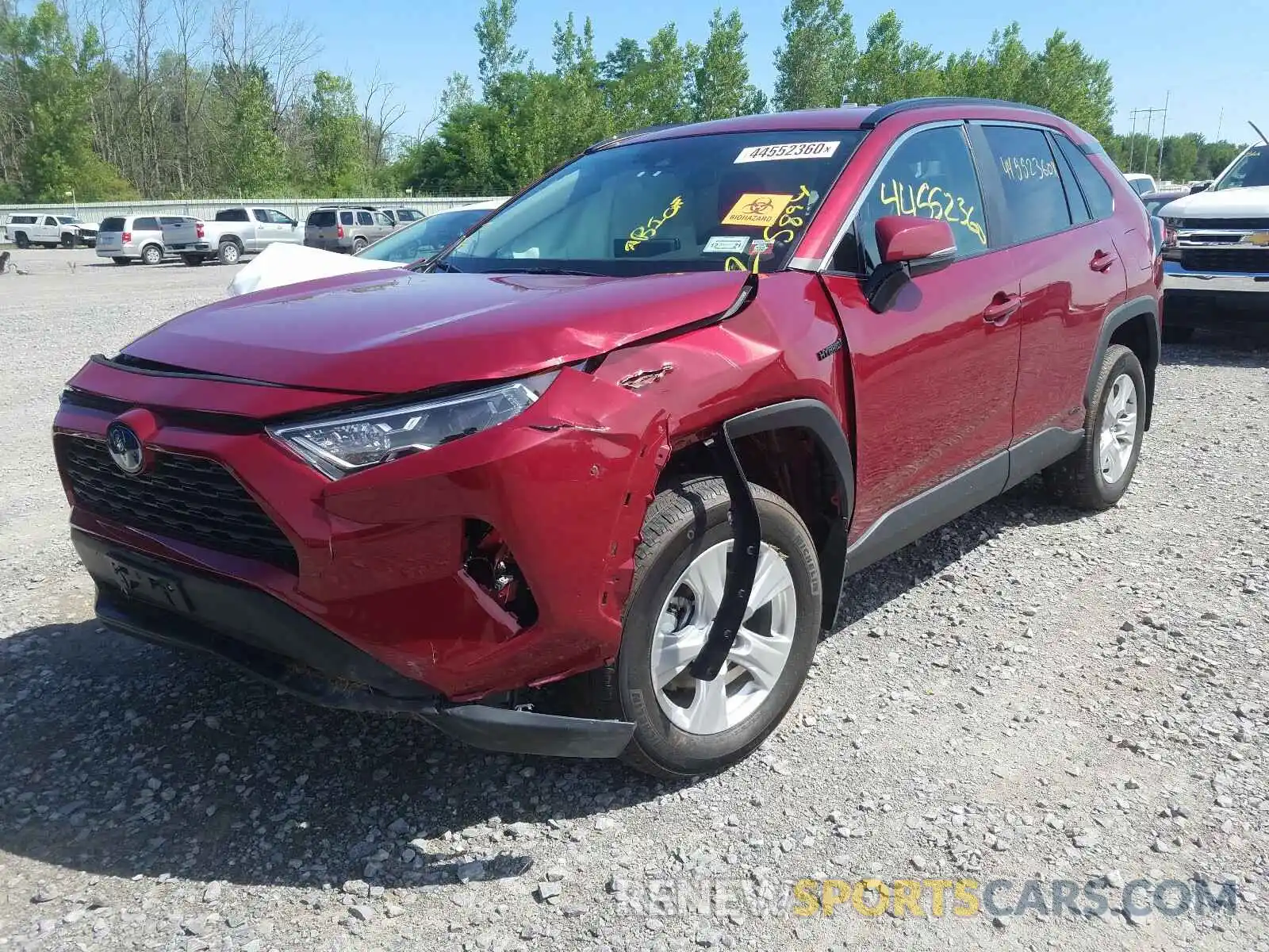 2 Photograph of a damaged car 2T3RWRFV0LW065458 TOYOTA RAV4 2020