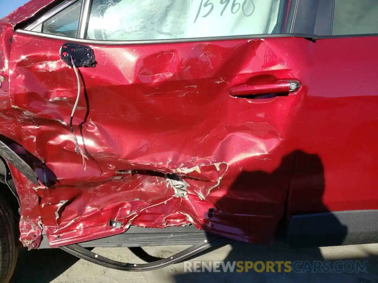 10 Photograph of a damaged car 2T3RWRFV0LW072023 TOYOTA RAV4 2020