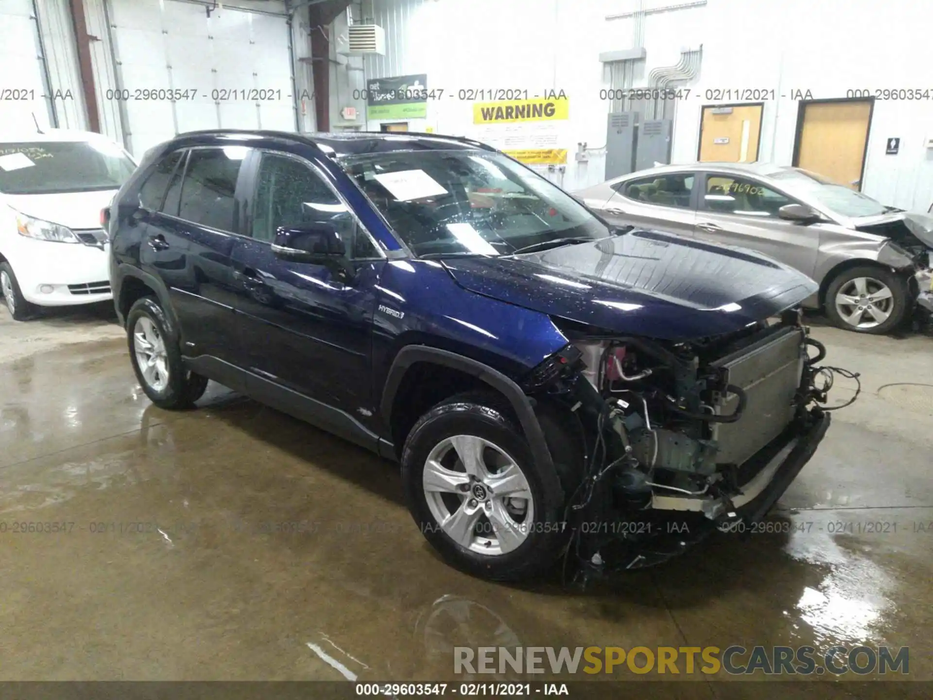 1 Фотография поврежденного автомобиля 2T3RWRFV0LW074497 TOYOTA RAV4 2020