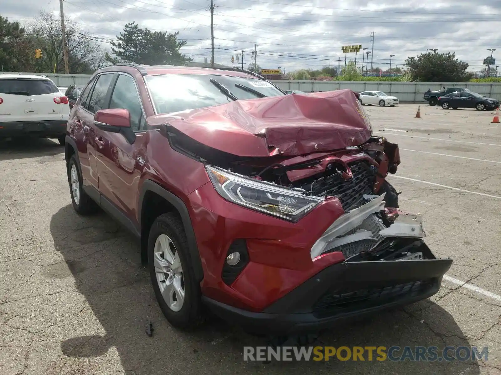 1 Photograph of a damaged car 2T3RWRFV0LW074855 TOYOTA RAV4 2020