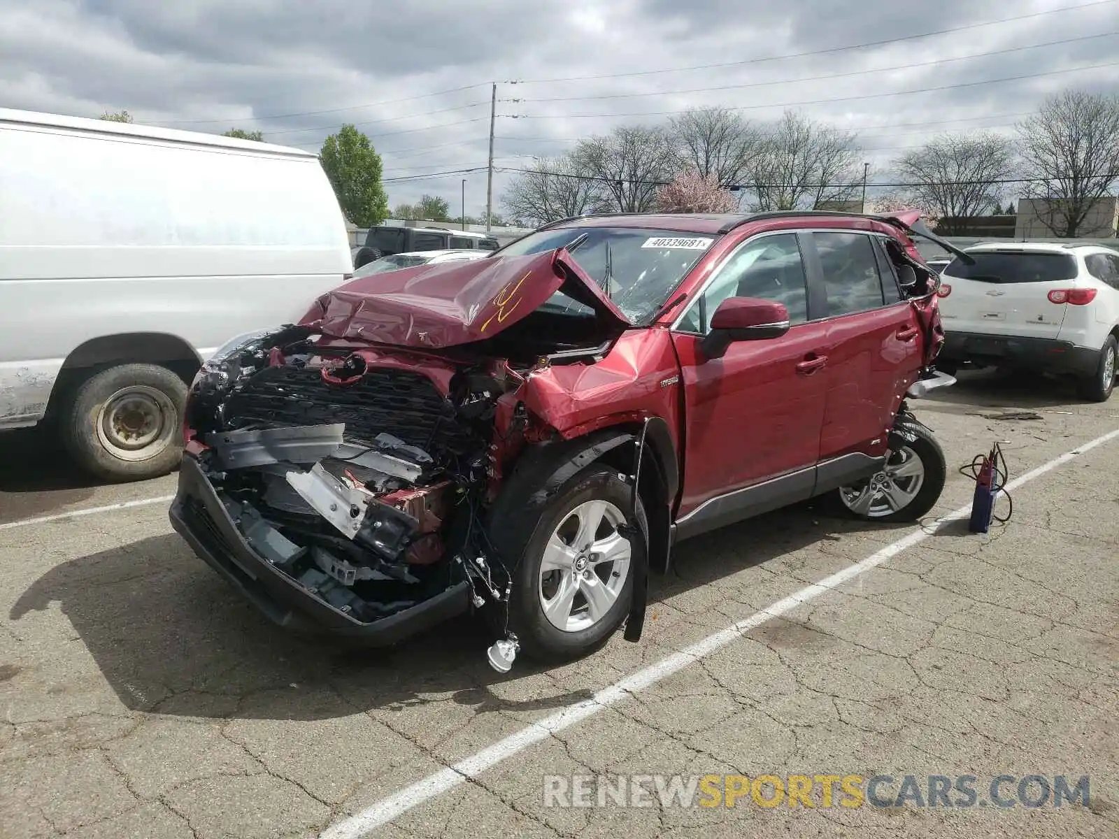 2 Photograph of a damaged car 2T3RWRFV0LW074855 TOYOTA RAV4 2020