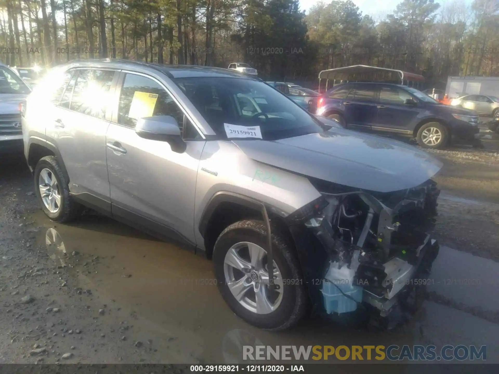 1 Photograph of a damaged car 2T3RWRFV0LW079814 TOYOTA RAV4 2020