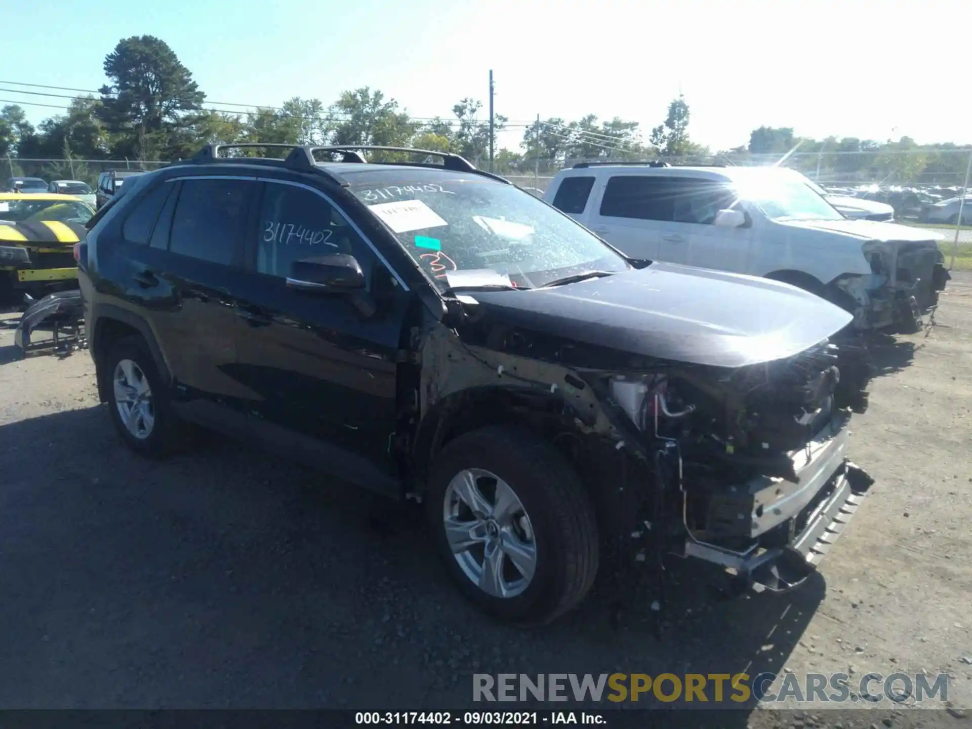 1 Photograph of a damaged car 2T3RWRFV0LW088125 TOYOTA RAV4 2020