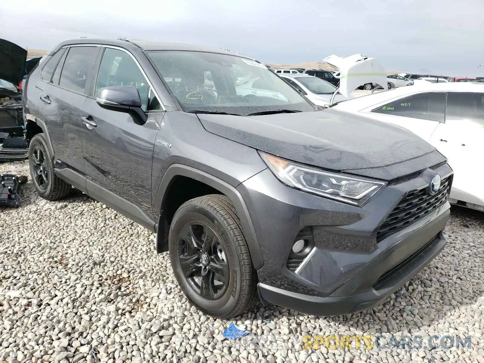 1 Фотография поврежденного автомобиля 2T3RWRFV0LW088190 TOYOTA RAV4 2020