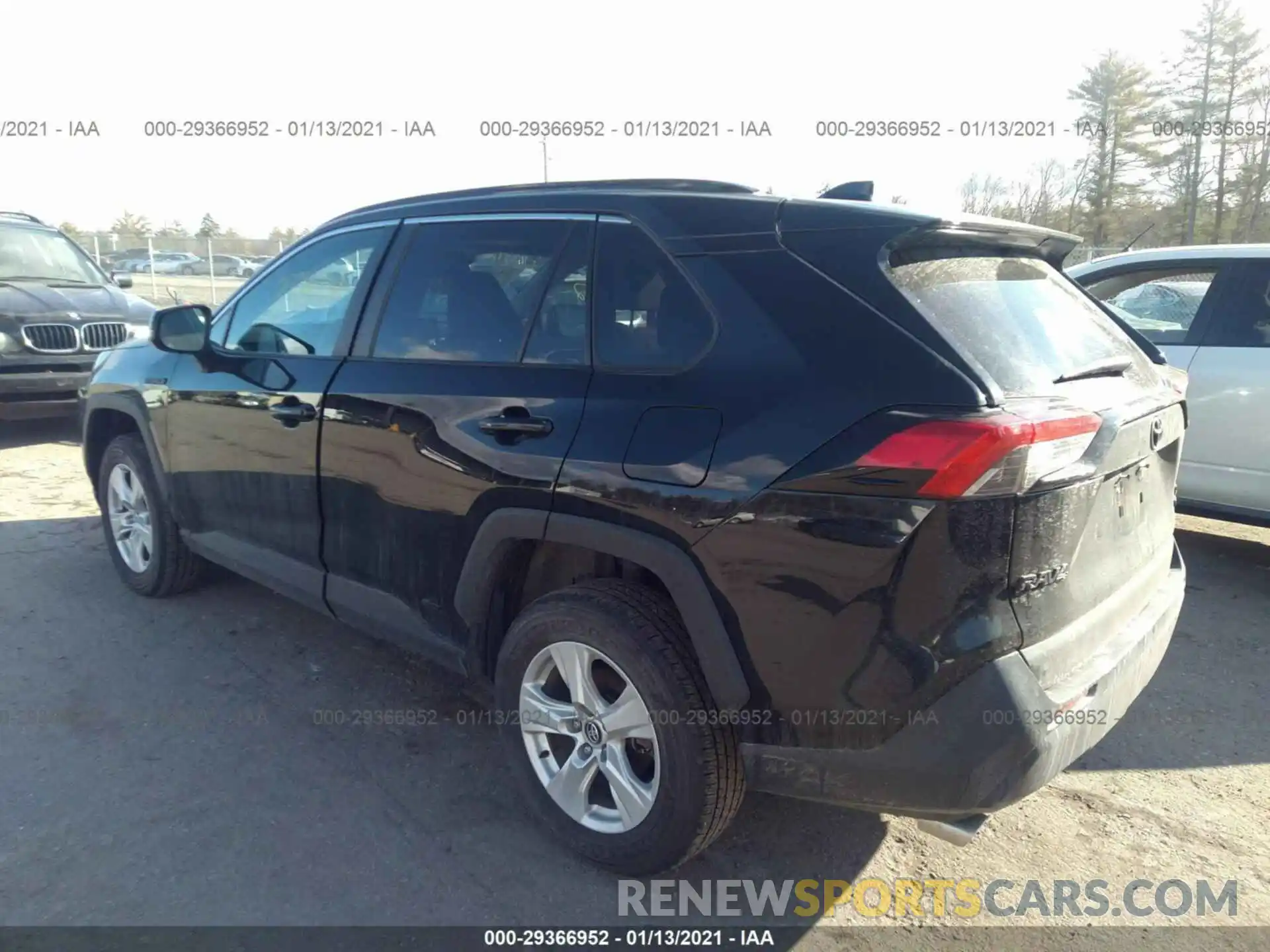 3 Photograph of a damaged car 2T3RWRFV1LW046904 TOYOTA RAV4 2020