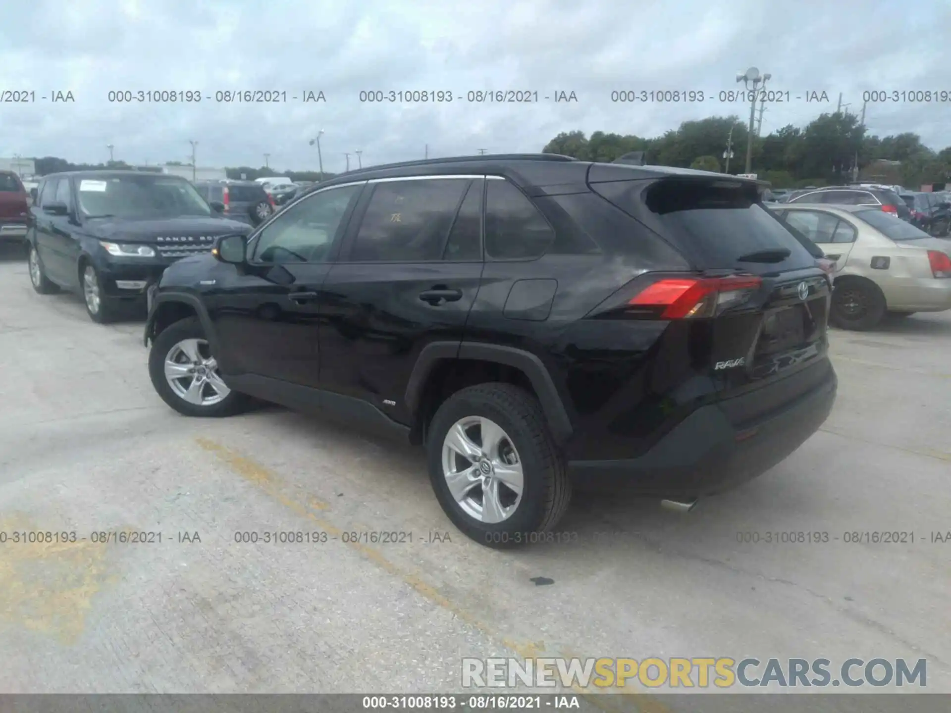 3 Photograph of a damaged car 2T3RWRFV1LW054887 TOYOTA RAV4 2020