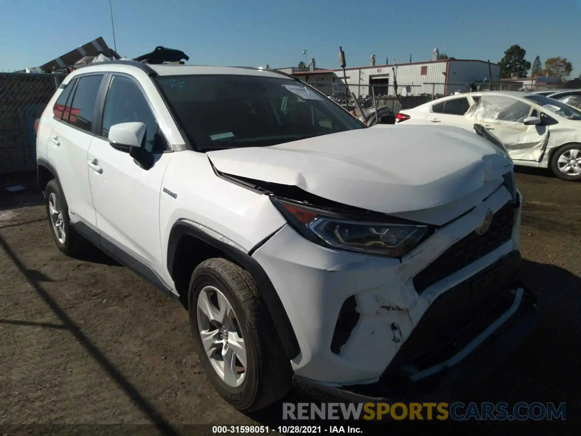 1 Photograph of a damaged car 2T3RWRFV1LW055604 TOYOTA RAV4 2020