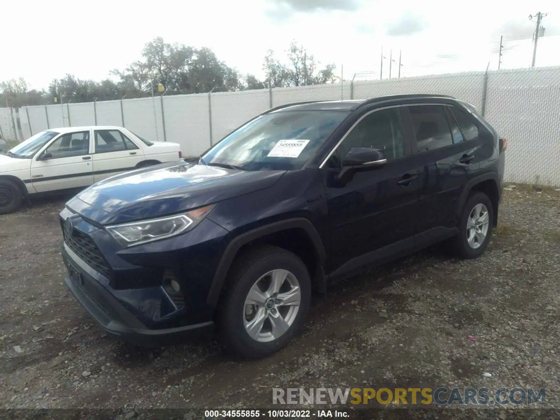 2 Photograph of a damaged car 2T3RWRFV1LW055716 TOYOTA RAV4 2020