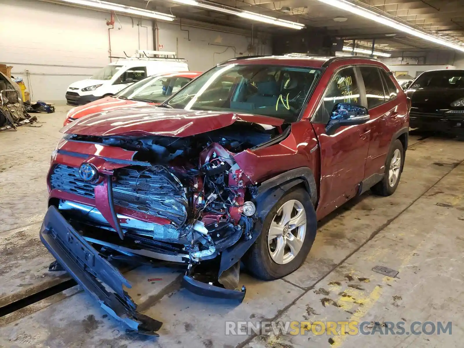 2 Photograph of a damaged car 2T3RWRFV1LW057045 TOYOTA RAV4 2020