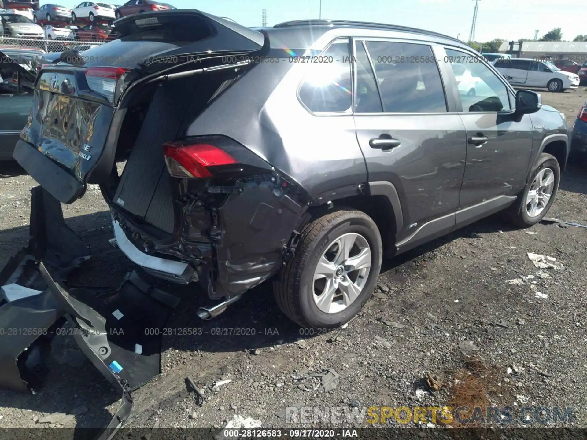 14 Photograph of a damaged car 2T3RWRFV1LW070779 TOYOTA RAV4 2020