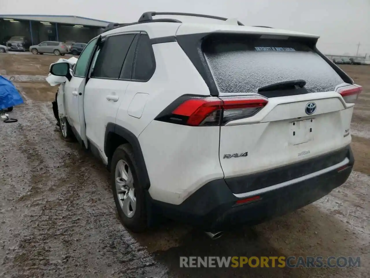 3 Photograph of a damaged car 2T3RWRFV1LW081412 TOYOTA RAV4 2020