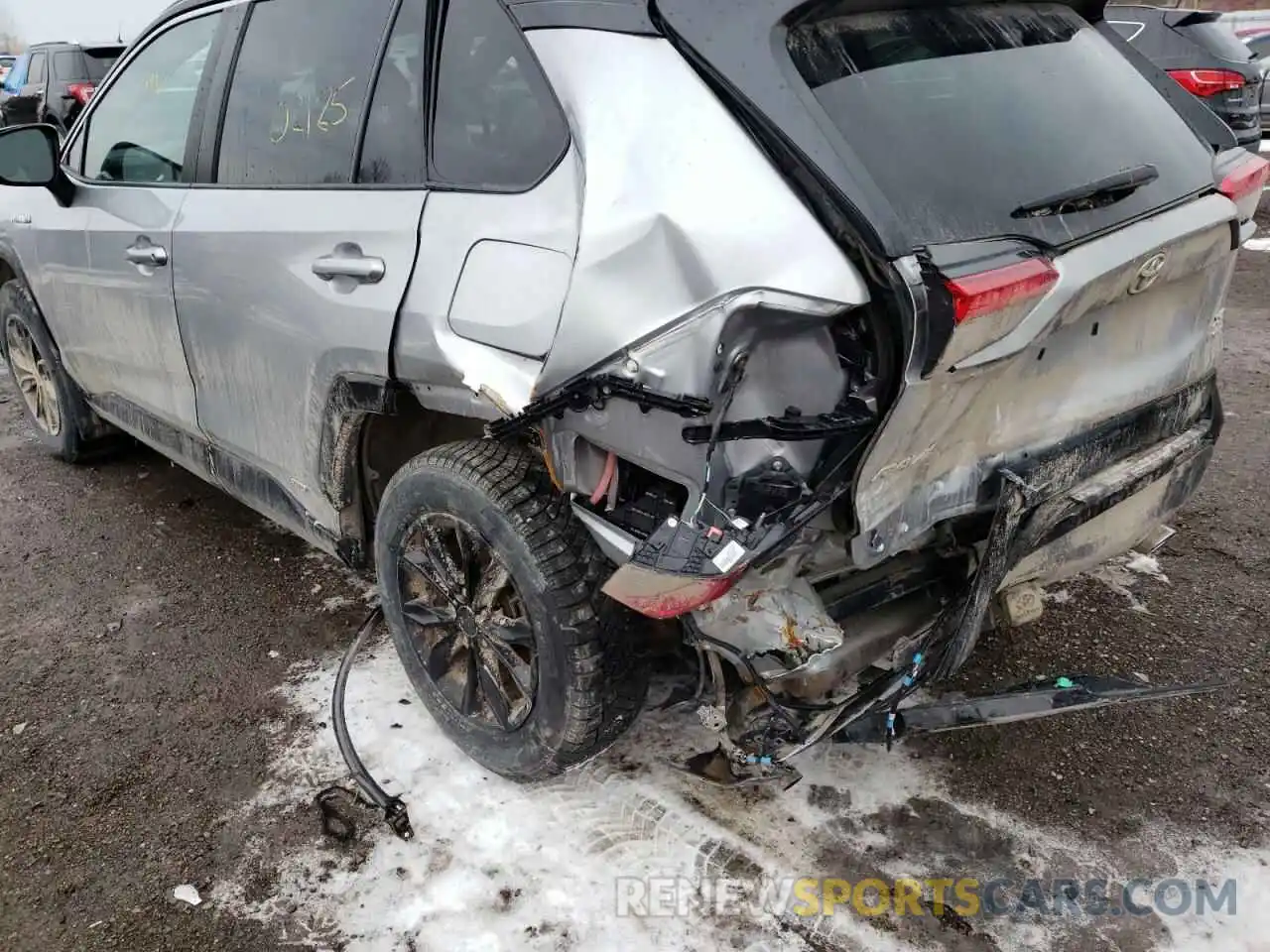 9 Photograph of a damaged car 2T3RWRFV1LW098954 TOYOTA RAV4 2020