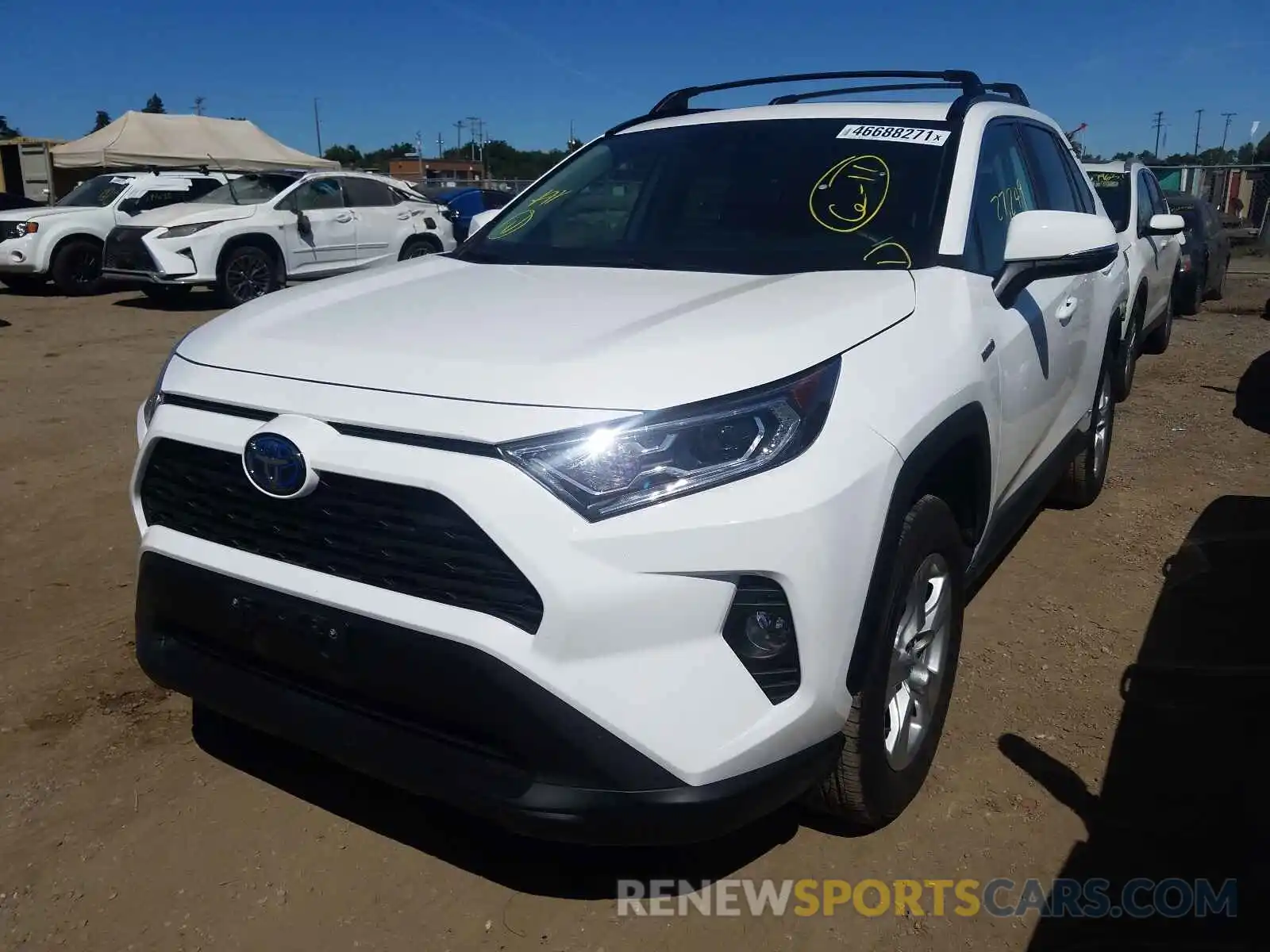 2 Photograph of a damaged car 2T3RWRFV2LW048886 TOYOTA RAV4 2020