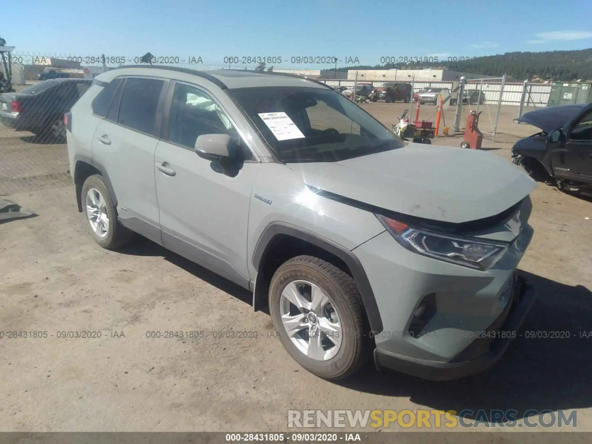 1 Photograph of a damaged car 2T3RWRFV2LW060181 TOYOTA RAV4 2020