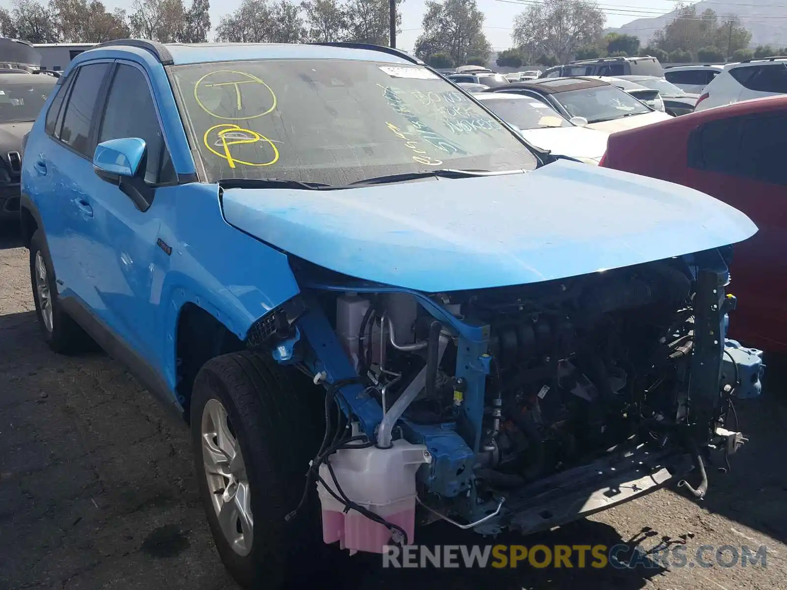 1 Photograph of a damaged car 2T3RWRFV2LW062285 TOYOTA RAV4 2020