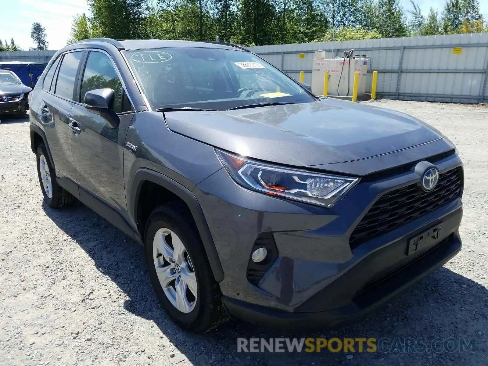 1 Photograph of a damaged car 2T3RWRFV2LW073030 TOYOTA RAV4 2020