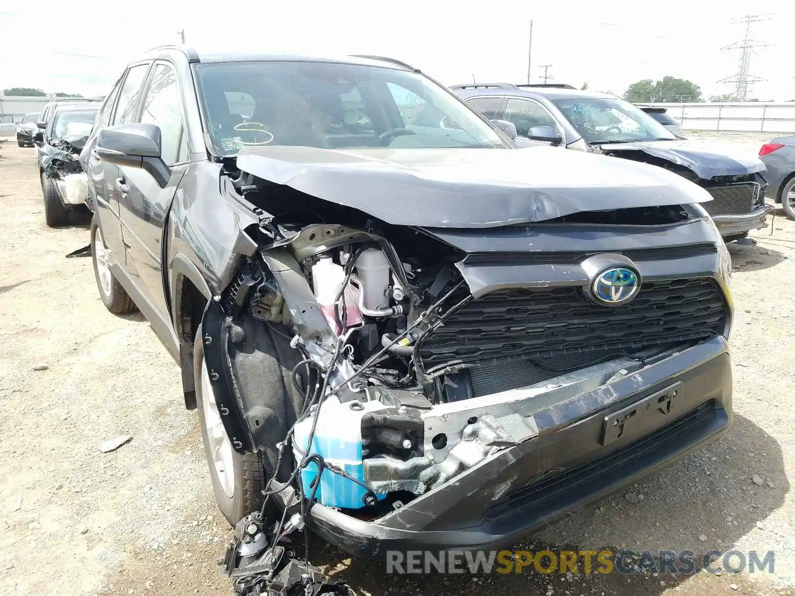 1 Photograph of a damaged car 2T3RWRFV2LW073402 TOYOTA RAV4 2020