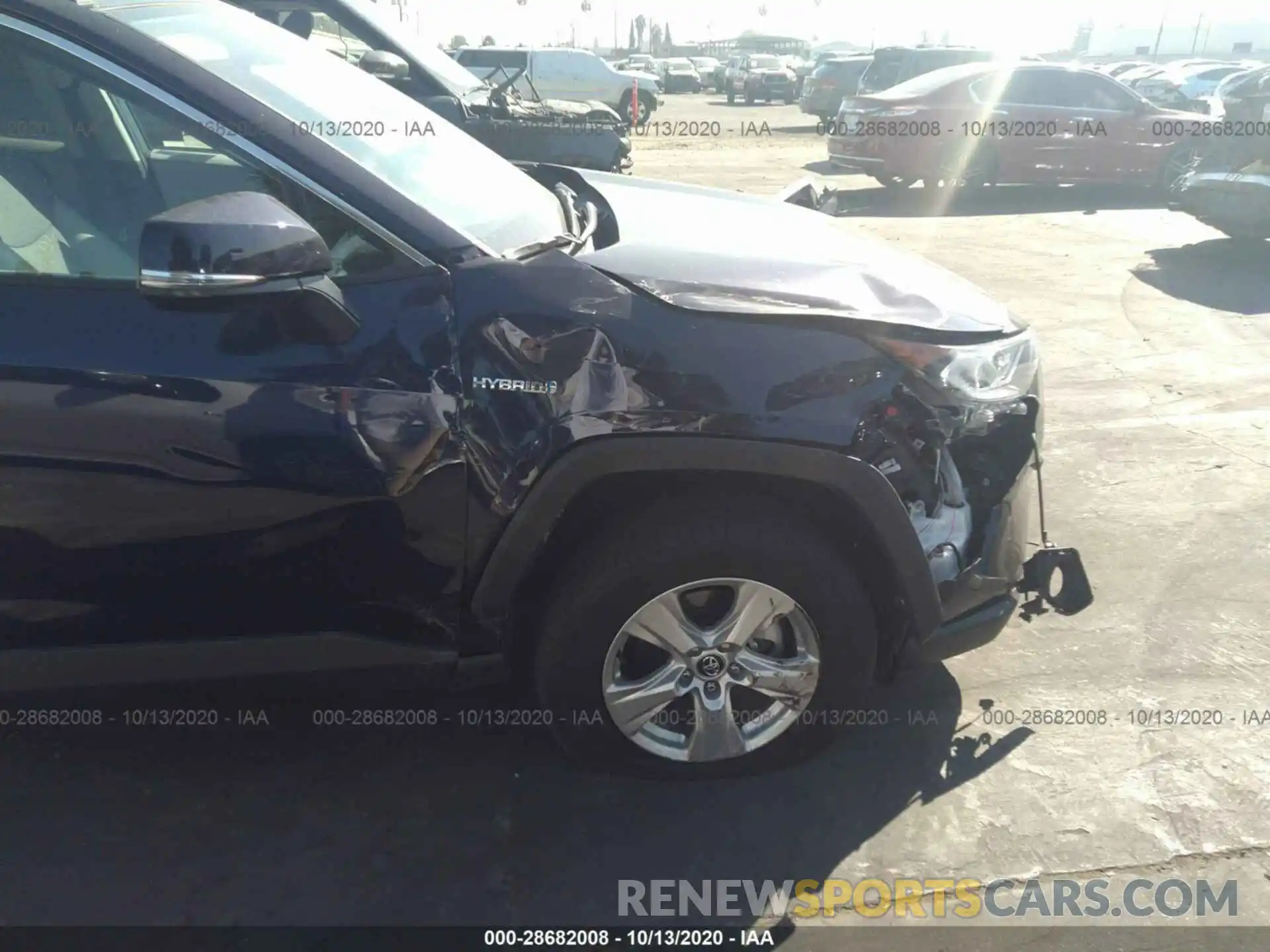 6 Photograph of a damaged car 2T3RWRFV2LW075554 TOYOTA RAV4 2020