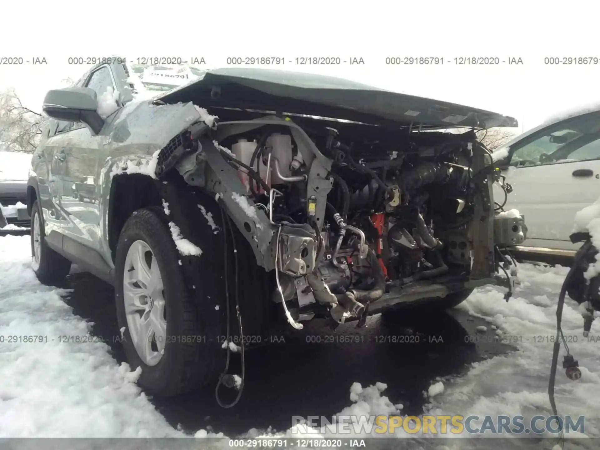 6 Photograph of a damaged car 2T3RWRFV2LW082567 TOYOTA RAV4 2020