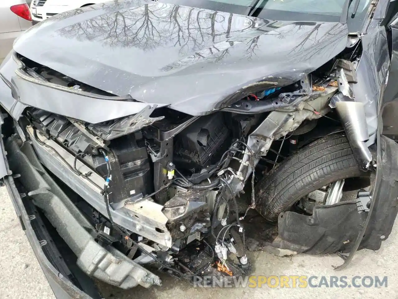 9 Photograph of a damaged car 2T3RWRFV2LW091544 TOYOTA RAV4 2020