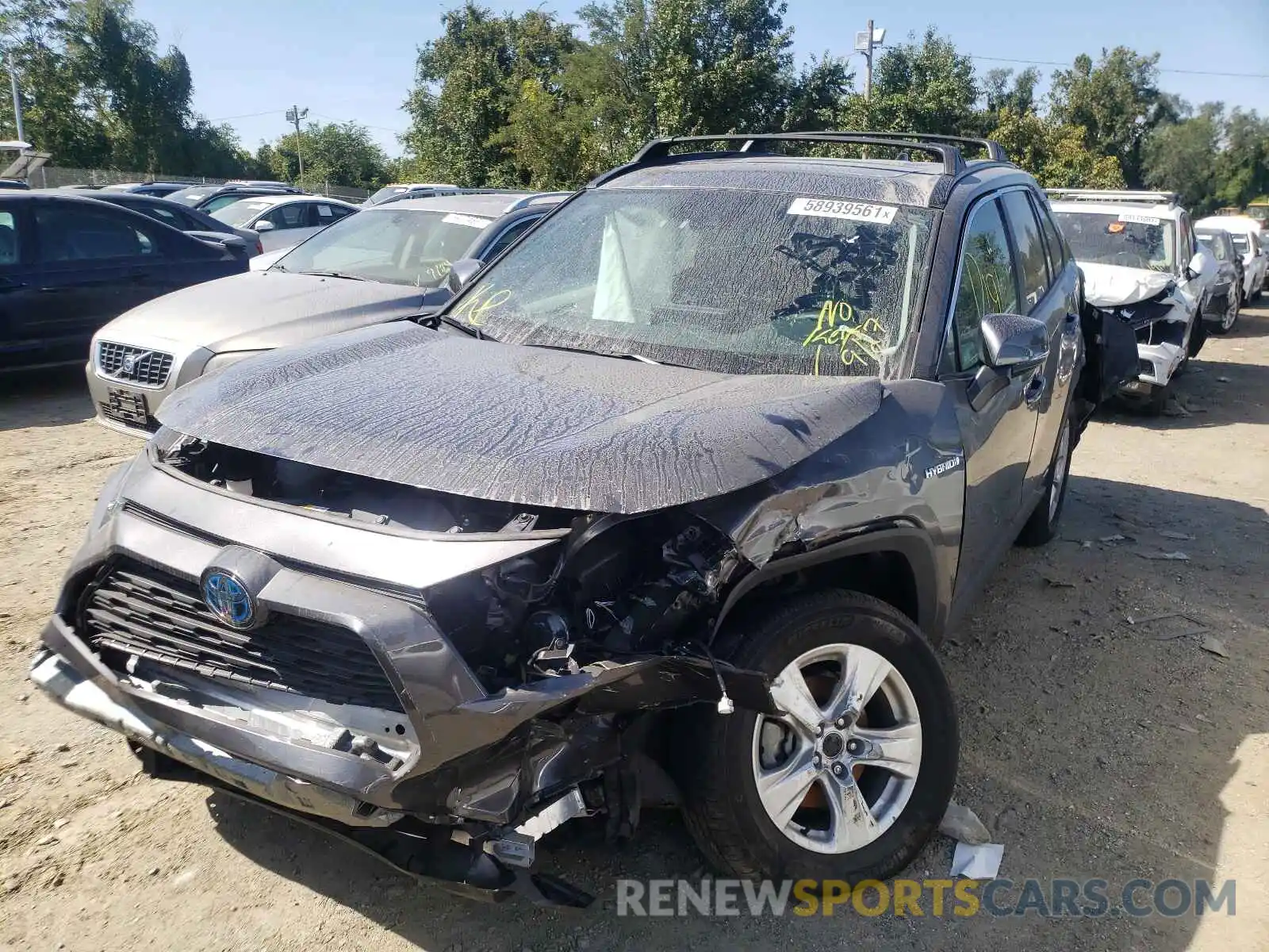 2 Photograph of a damaged car 2T3RWRFV2LW095321 TOYOTA RAV4 2020