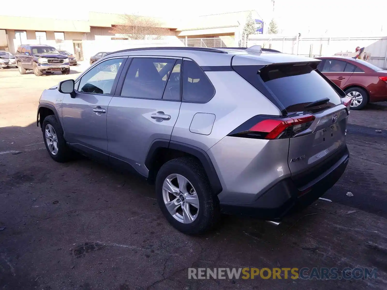 3 Photograph of a damaged car 2T3RWRFV3LW046628 TOYOTA RAV4 2020