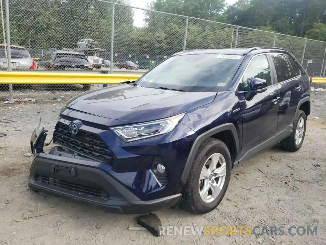 2 Photograph of a damaged car 2T3RWRFV3LW068211 TOYOTA RAV4 2020