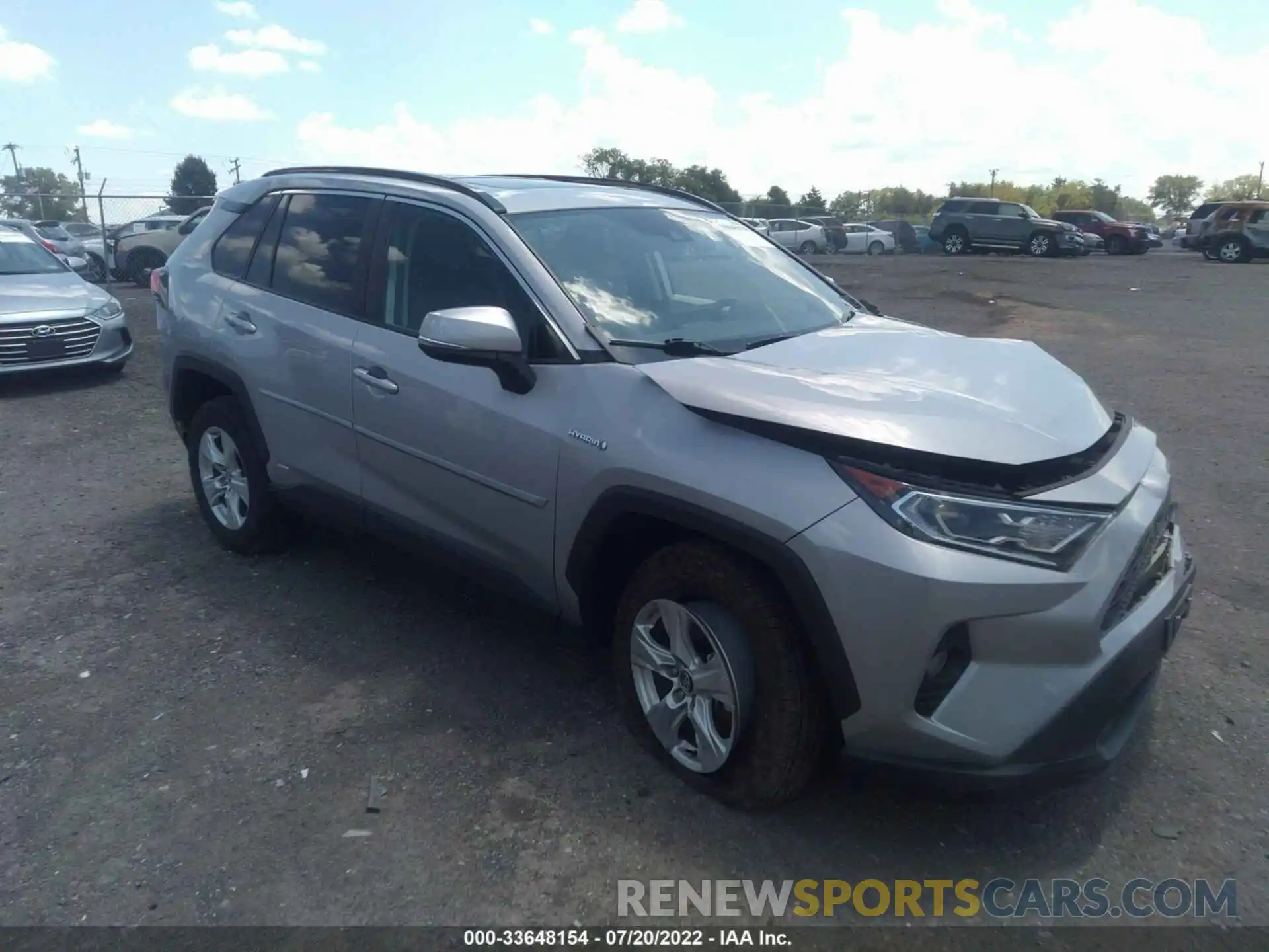 1 Photograph of a damaged car 2T3RWRFV3LW079810 TOYOTA RAV4 2020